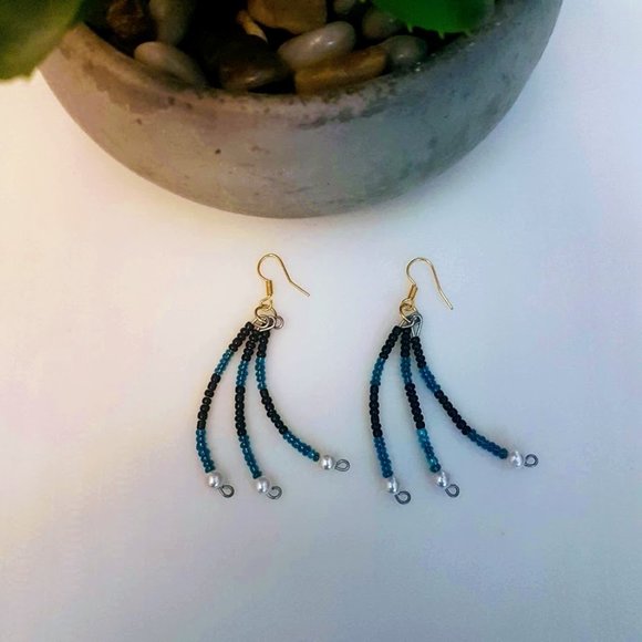 #J20 Blue & Black Beaded Earrings - Picture 4 of 4